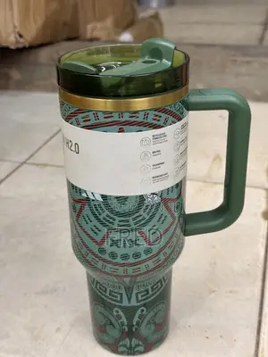 Stanley Quencher H2.0 40 Oz Tumbler