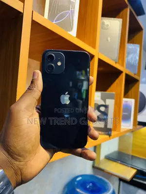 Apple iPhone 12 64 GB Black