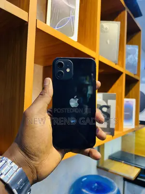 Apple iPhone 12 64 GB Black