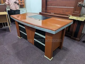 Second Hand Office Table With L Extension and Movable Drawer, 160cm.