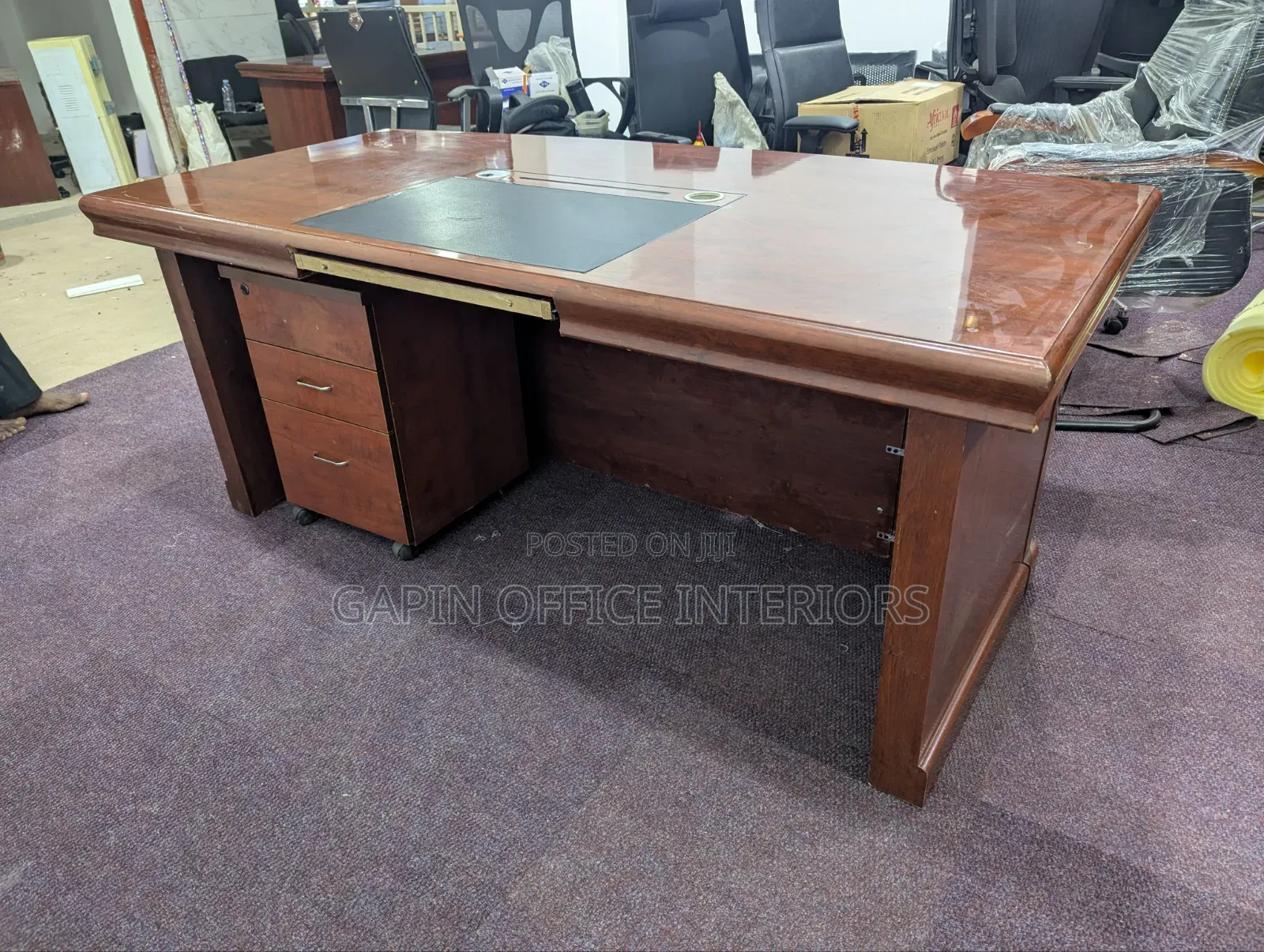 Second Hand Executive Table 180cm With an L Extension Moving Drawer