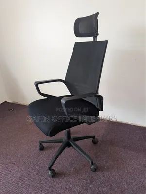 Mesh Back Headrest Office Chair Readily Available for Sale