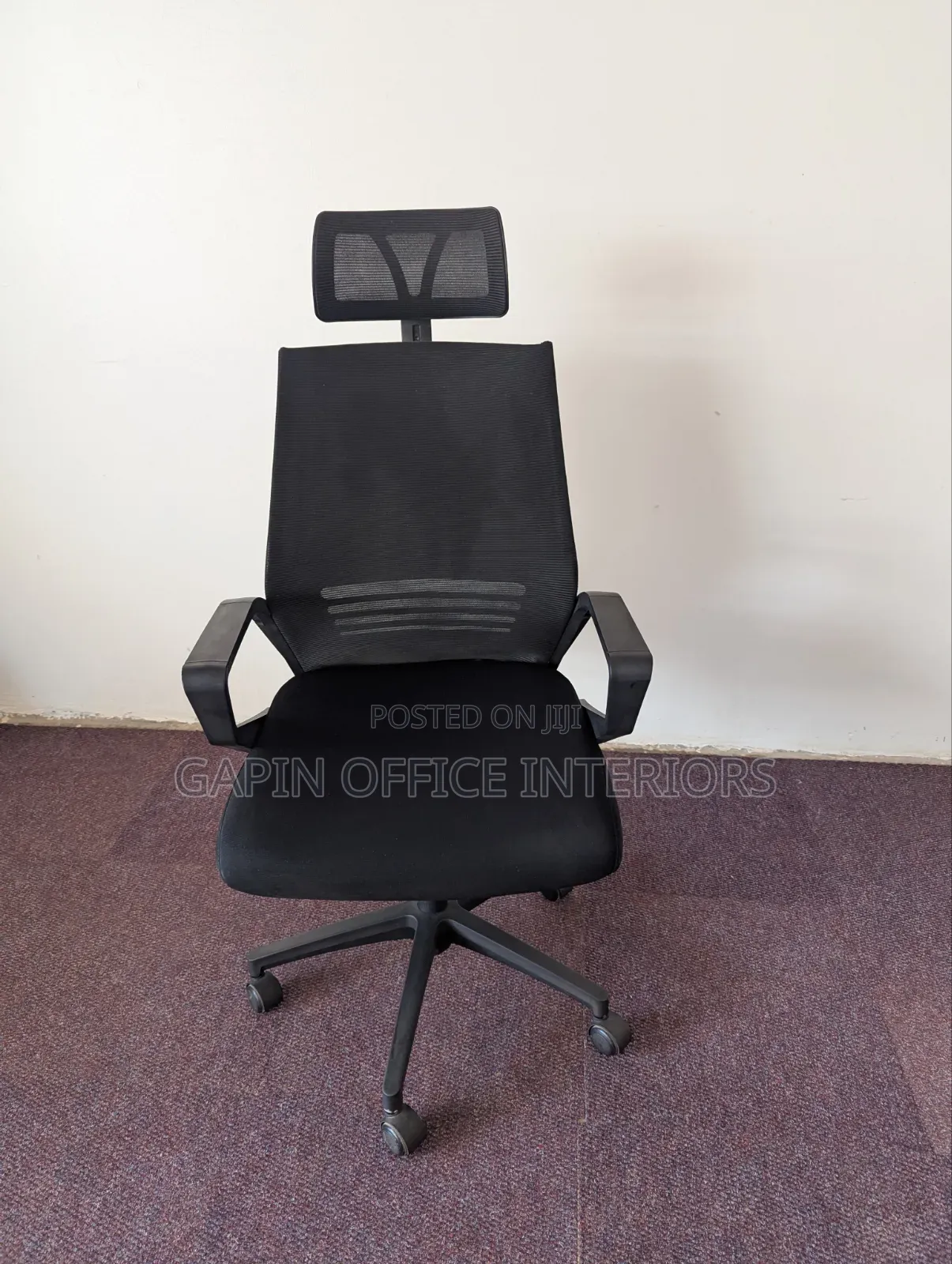 Mesh Back Headrest Office Chair Readily Available for Sale