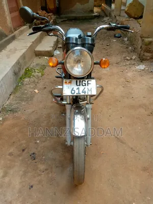 Bajaj Boxer 100 2024 Red