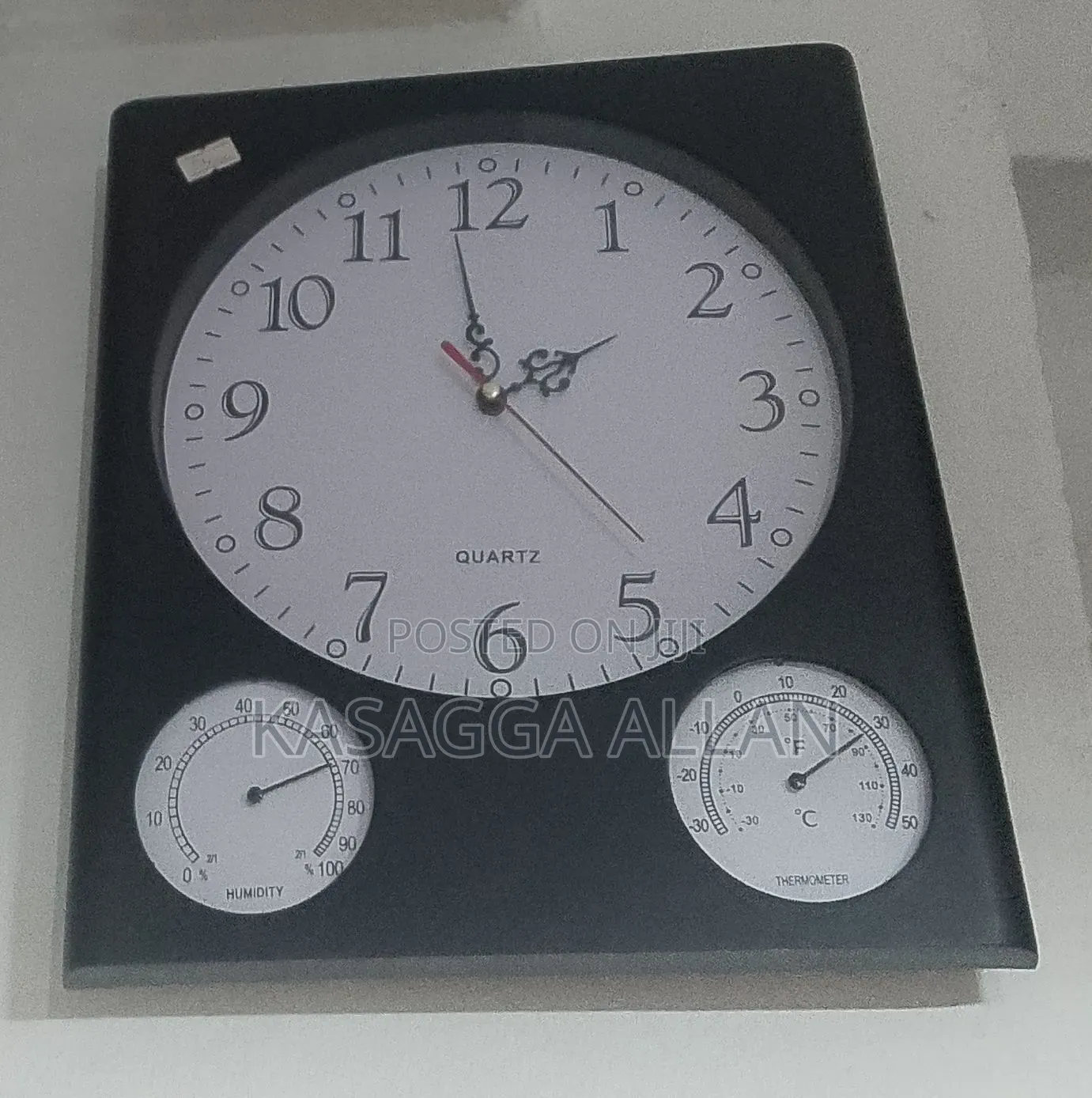 Quartz Clock With Thermometer and Barometer