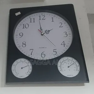 Quartz Clock With Thermometer and Barometer