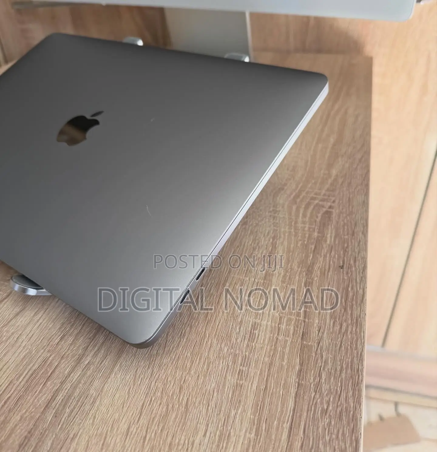 Laptop Apple MacBook Pro 2020 M1 8GB Apple M1 Pro SSD 512GB