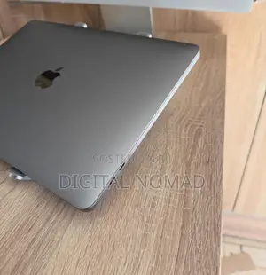 Laptop Apple MacBook Pro 2020 M1 8GB Apple M1 Pro SSD 512GB