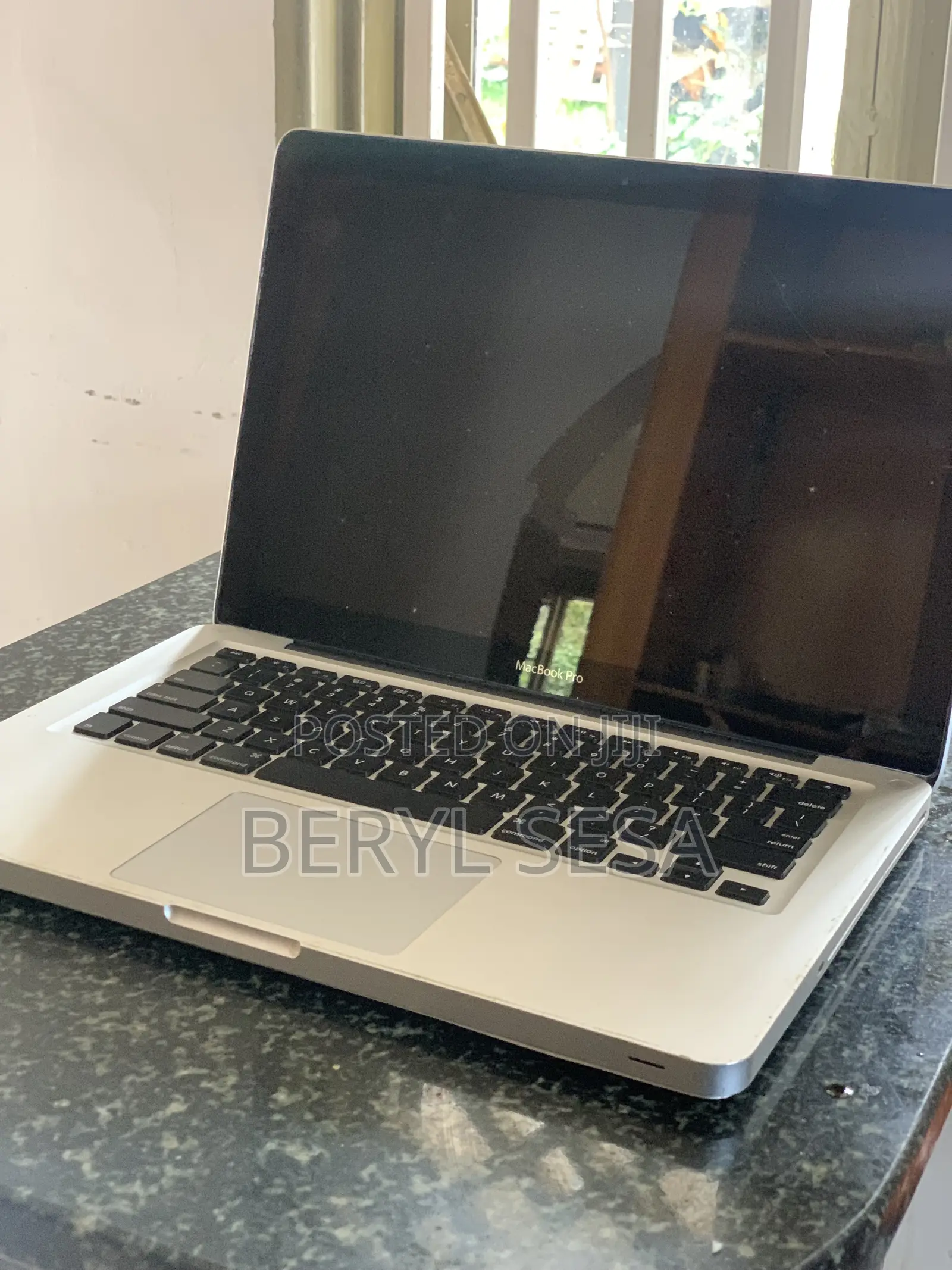 Laptop Apple MacBook 2011 4GB Intel Core i5 HDD 512GB