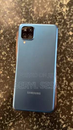 Samsung Galaxy A12 64 GB Blue