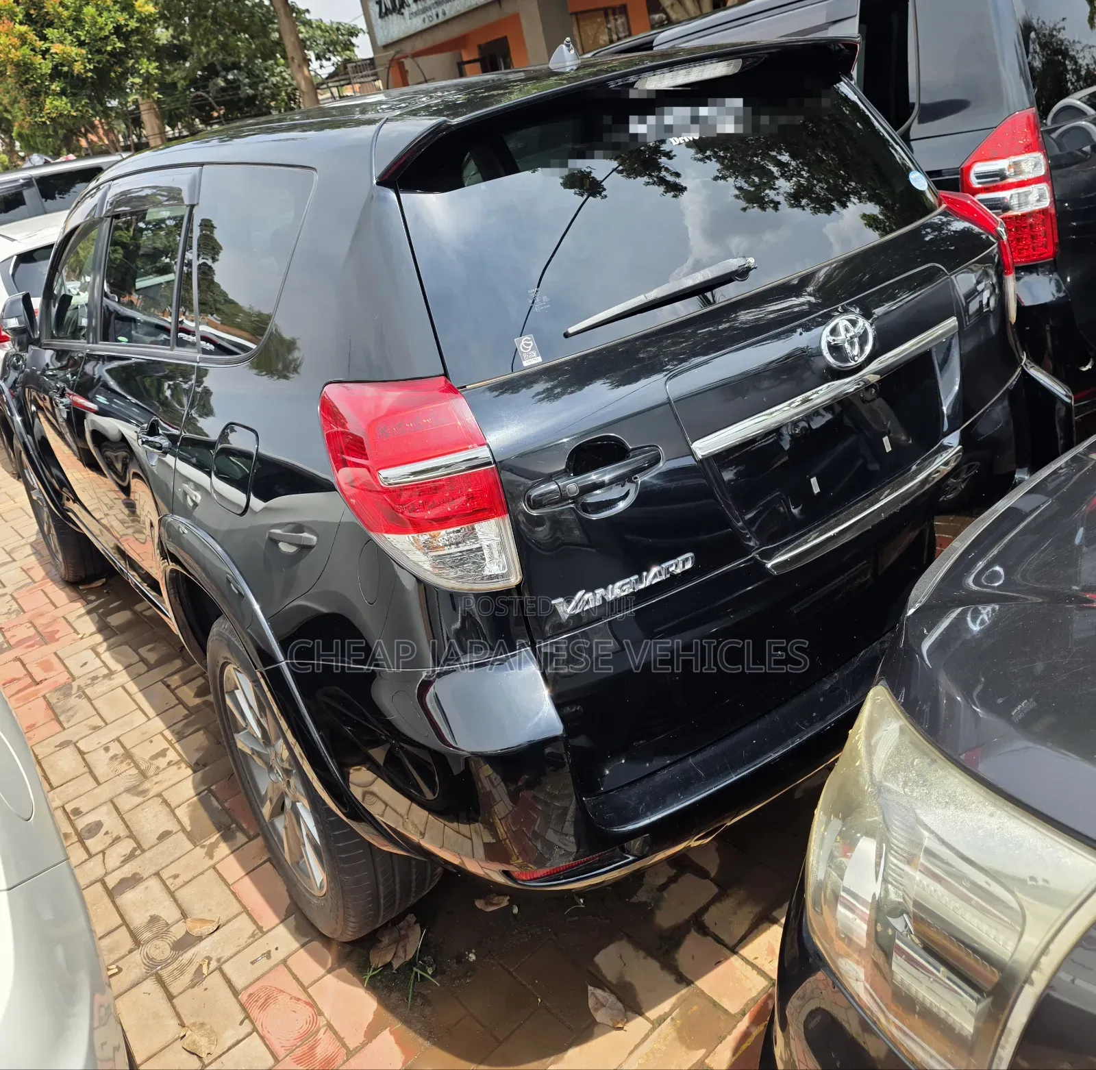 Toyota Vanguard 2013 Black
