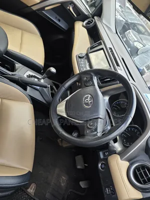 Toyota RAV4 2018 White