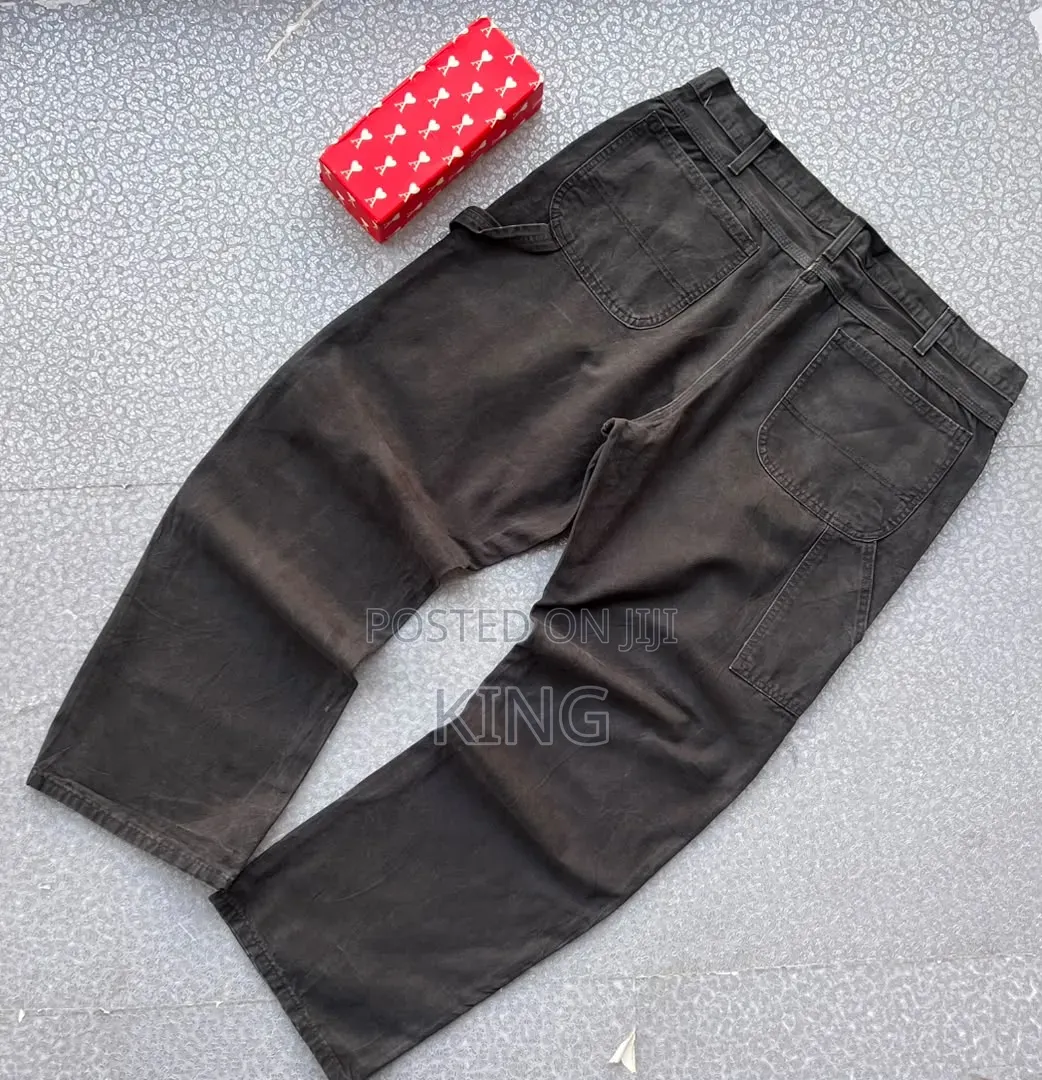 Multi Baggy or Relaxed-Fit Jeans