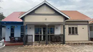 3bdrm House in Division A for sale