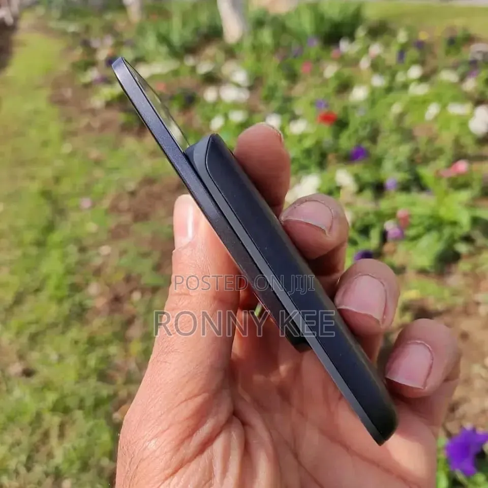New Nokia 2220 slide Black