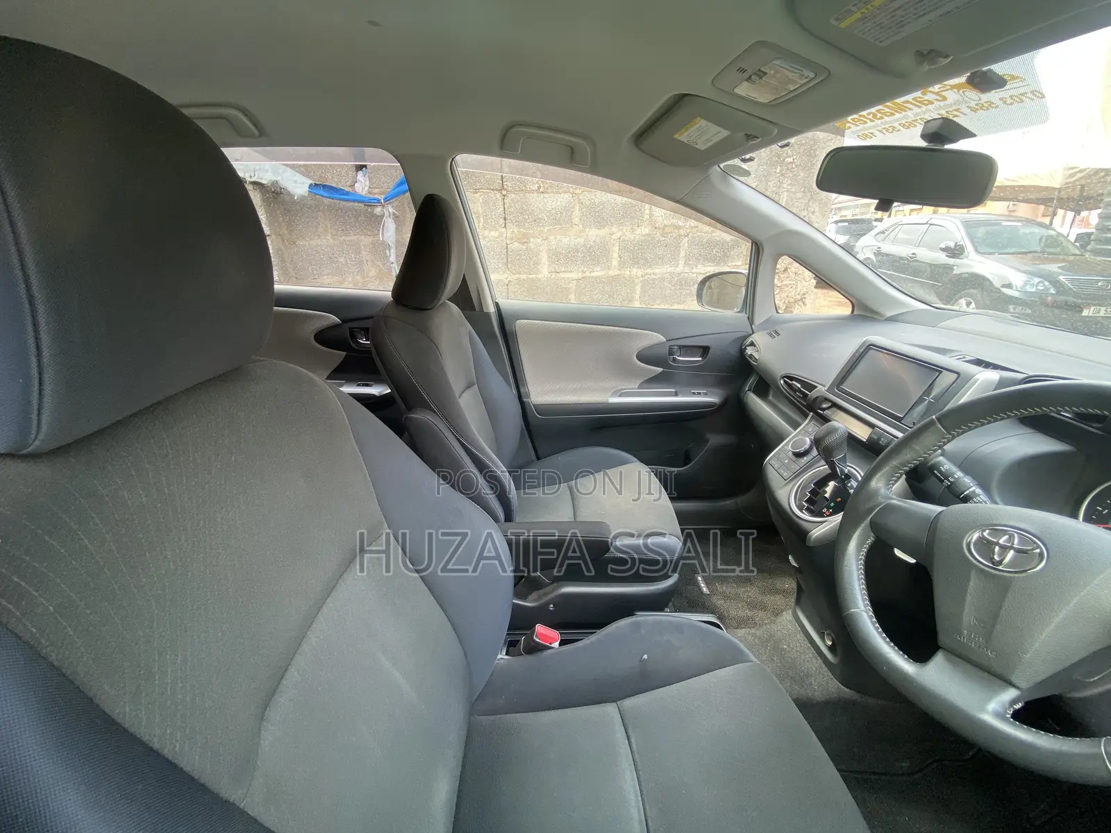 Toyota Wish 2018 Blue