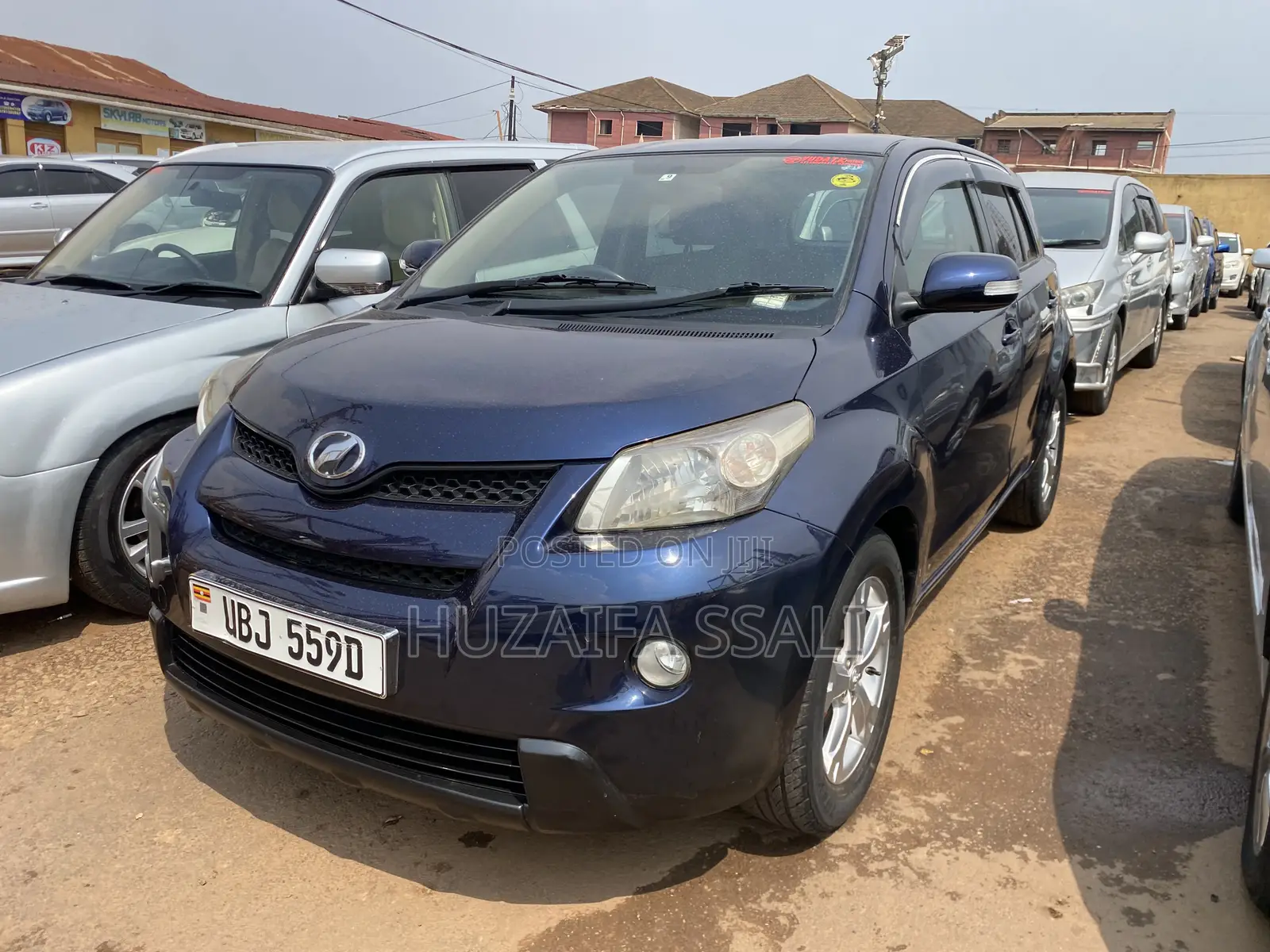 Toyota IST 2010 Blue