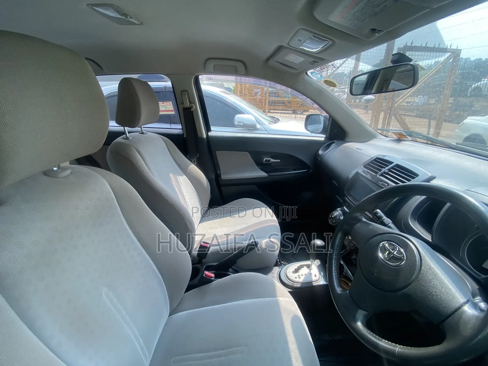 Toyota IST 2010 Blue
