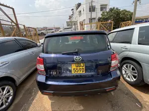 Toyota IST 2010 Blue
