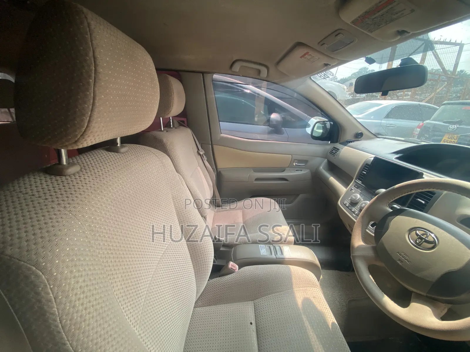 Toyota Raum 2011 Silver