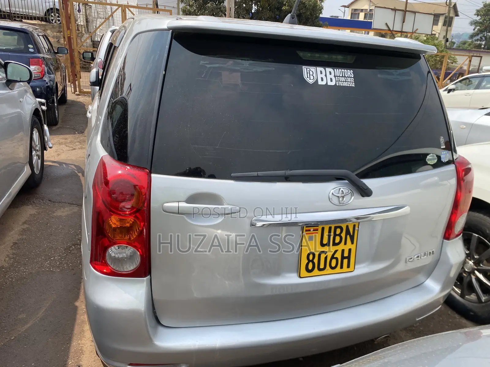 Toyota Raum 2011 Silver