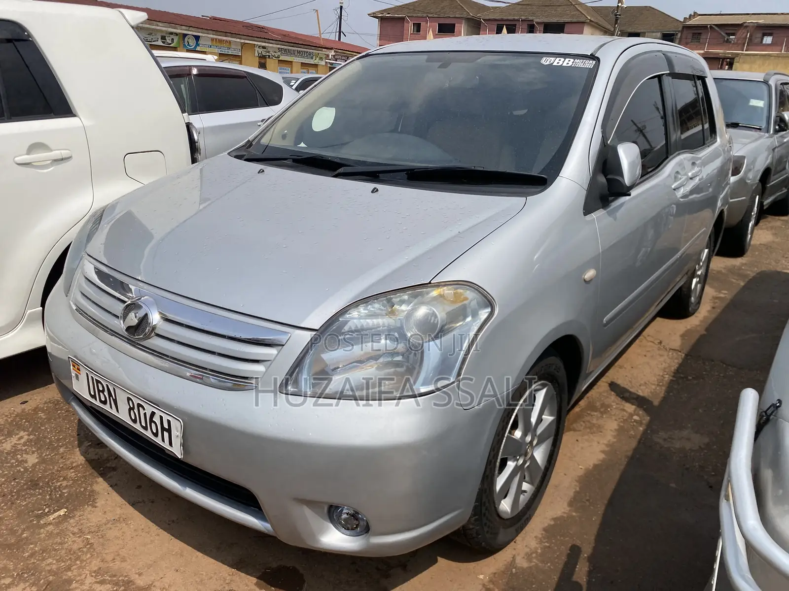 Toyota Raum 2011 Silver