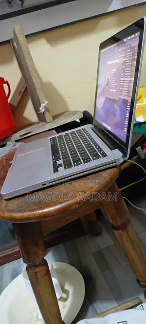 Laptop Apple MacBook Pro 8GB Intel Core i5 HDD 500GB