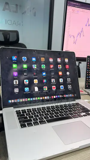 Laptop Apple MacBook Pro 16GB Intel Core i7 SSD 256GB
