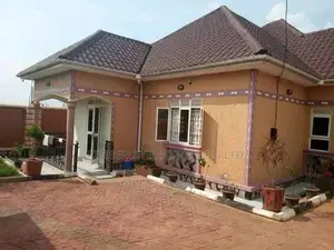 4bdrm House in Division A for sale