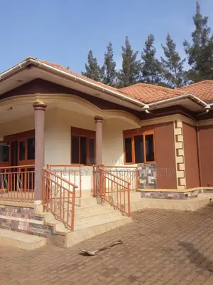 3bdrm House in Division A for sale