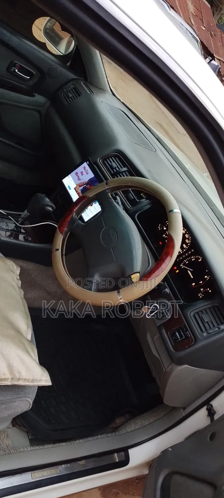 Toyota Mark II 2000 White
