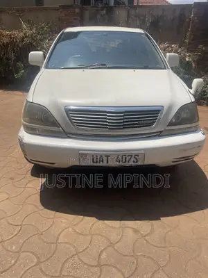Toyota Harrier 1998 White