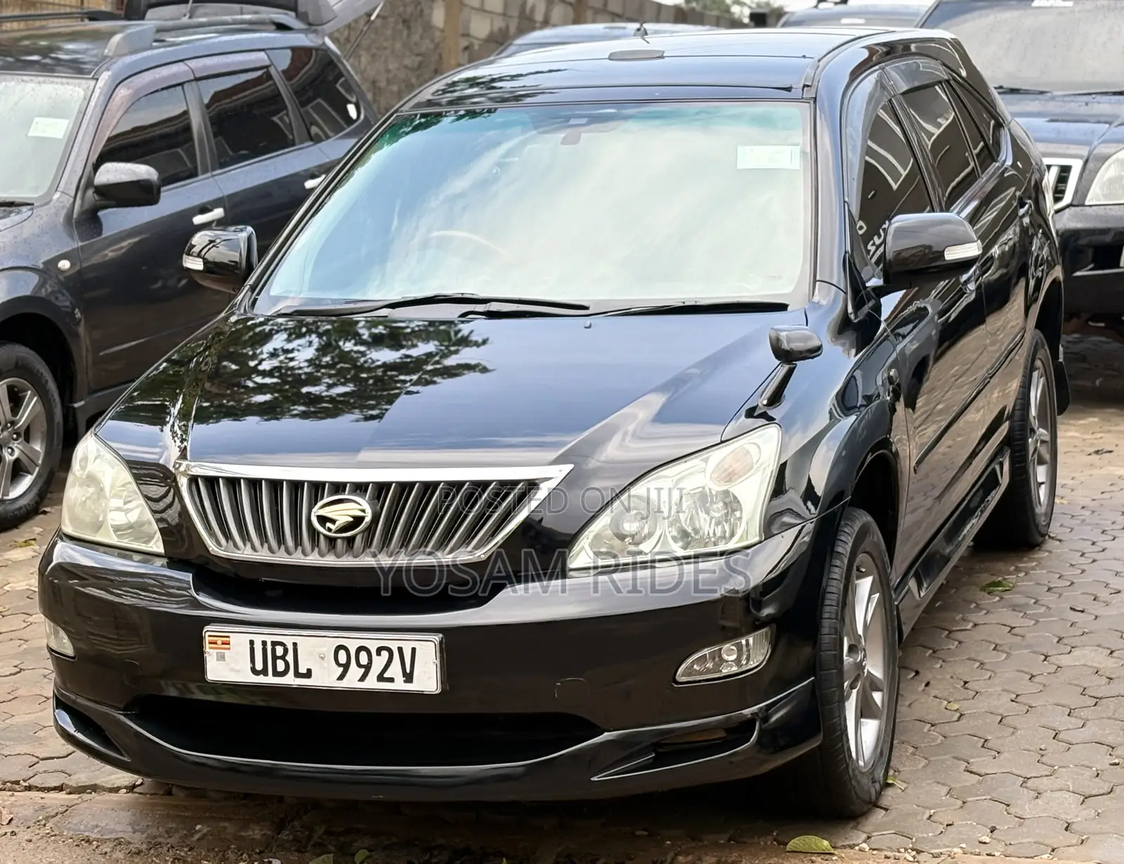 Toyota Harrier 2.4 2011 Black