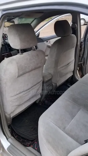 Toyota Corolla 2001 Silver