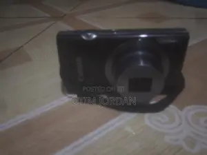 Canon IXUS 160 Digital Camera