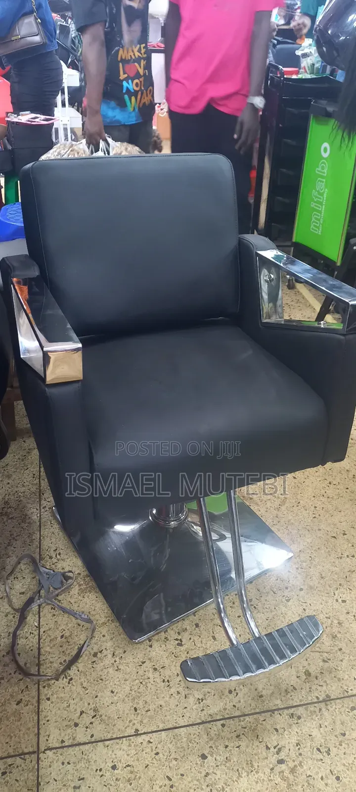 Salon Chair