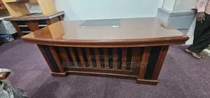 Executive Office Table 180cm With Movable Drawer
