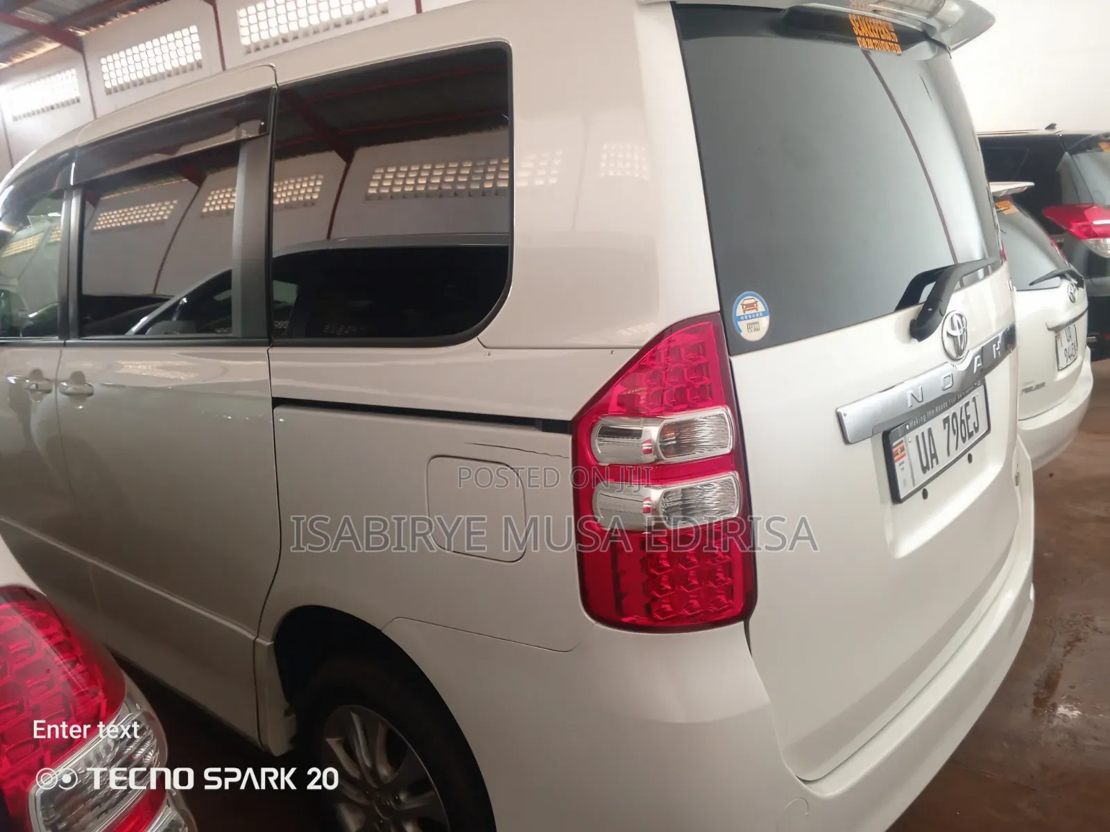 Toyota Noah 2012 White