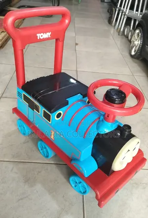 UK Used Tomy Thomas Friends Engine Ride-on Toy Car.