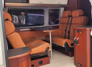 Toyota HiAce 2019 White