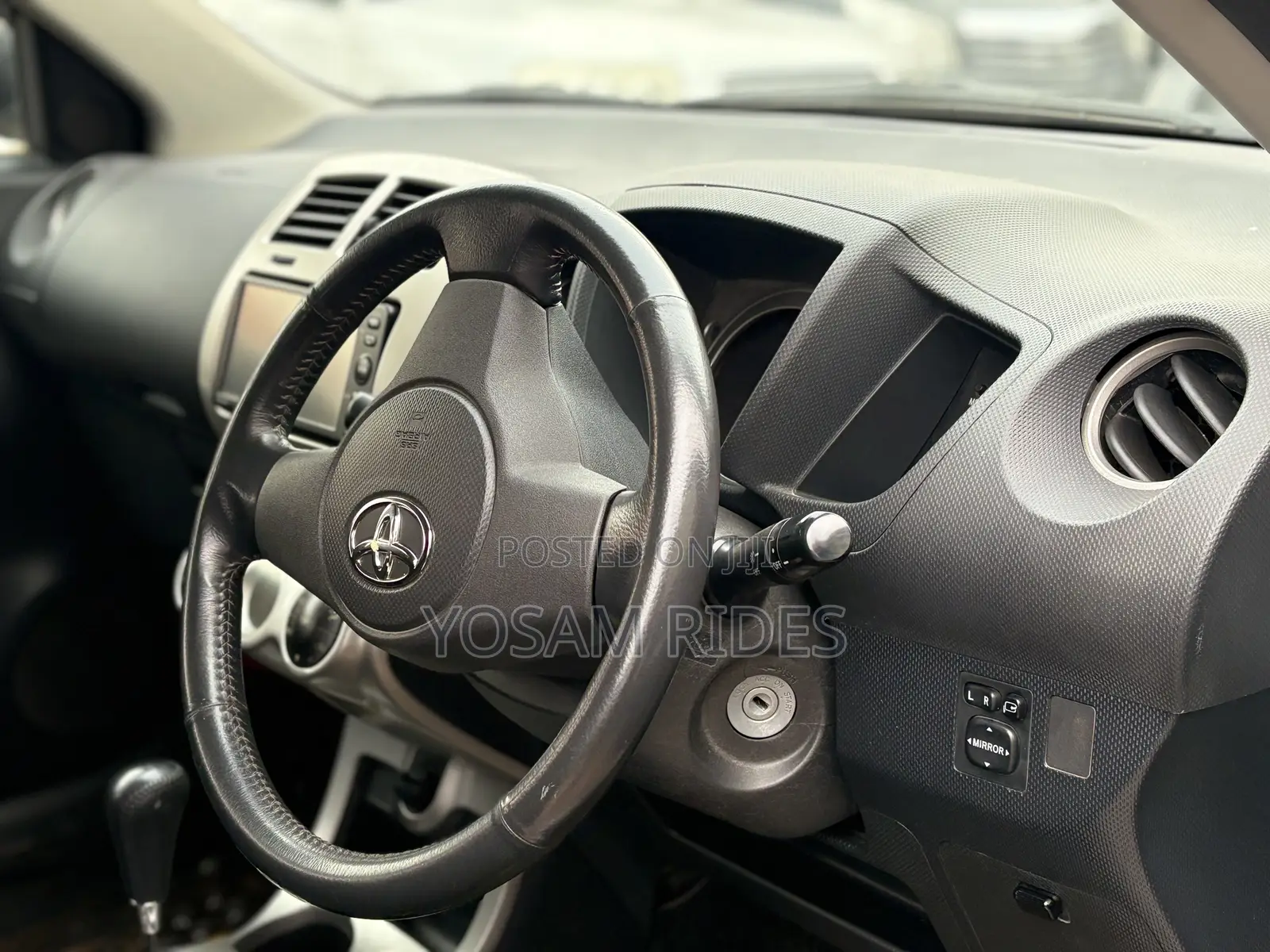 Toyota IST 2009 Silver