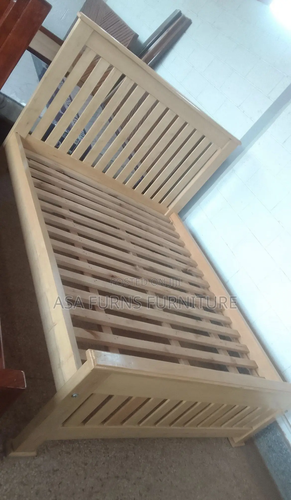 Standard 5by6 Feet Bed