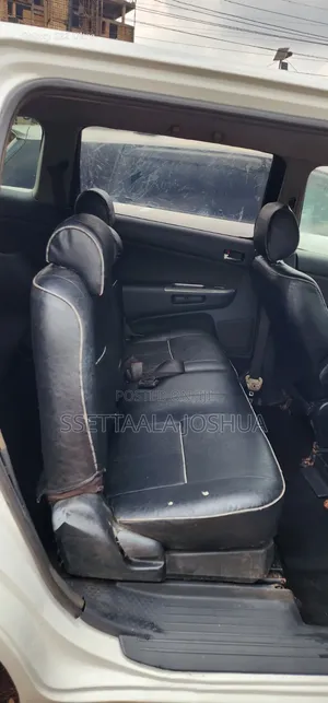 Toyota Wish 2005 White