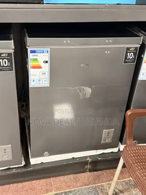 Chiq 180l/184l Deep/Chest Freezer Model CCF184 Fast Freezing