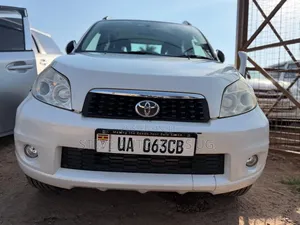 Toyota Rush 2012 White