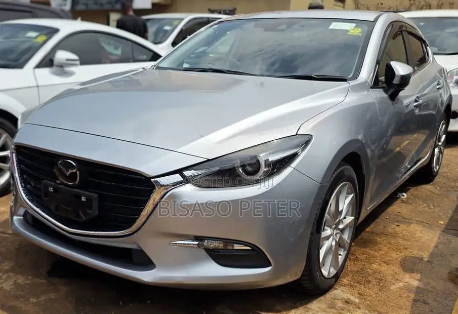 Mazda Axela 2018 Silver