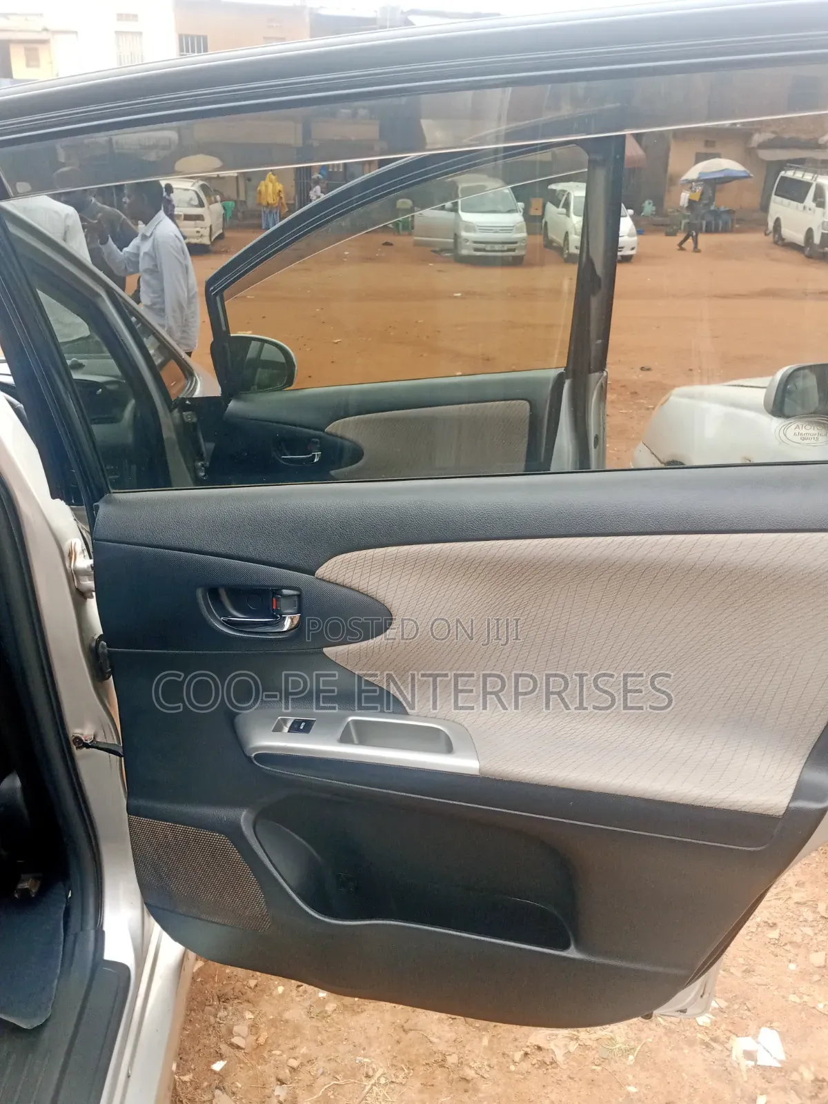 Toyota Wish 2011 Silver