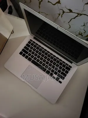 Laptop Apple MacBook Air 8GB Intel HDD+SSD 256GB