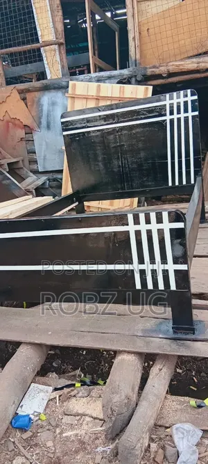 Plain Wood Bed 4*6