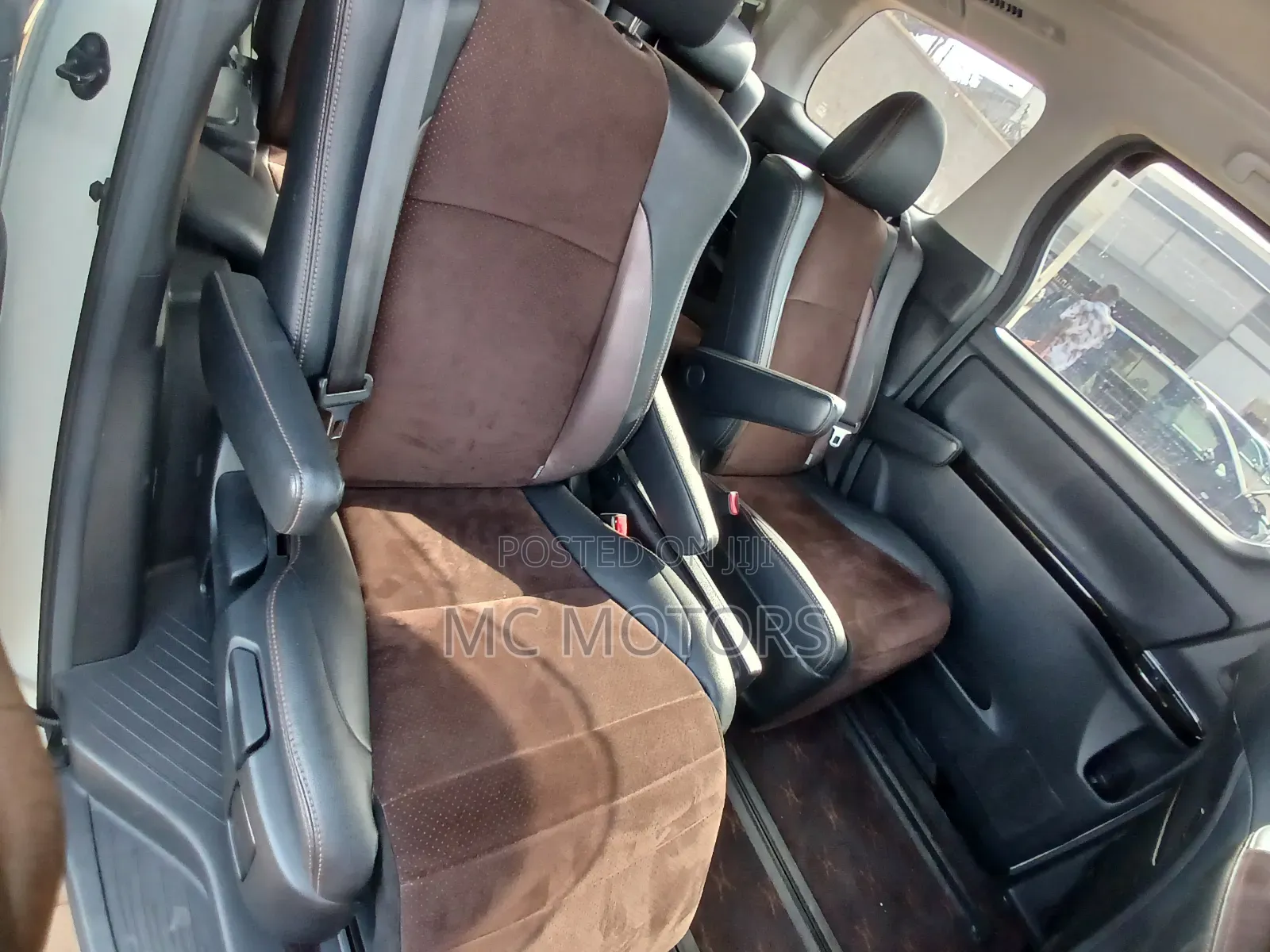 Toyota Alphard 2014 White